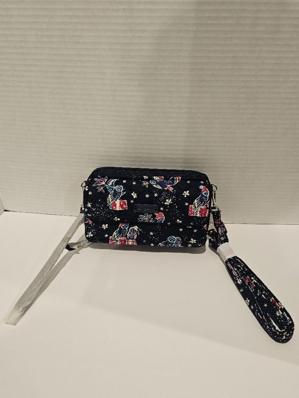 NWT Vera Bradley Iconic RFID All in One Crossbody Holiday Owls Wristlet Wallet - Picture 1 of 10